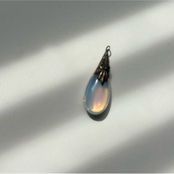 Beautiful vintage moonstone tear drop pendant - Picture 2 of 4